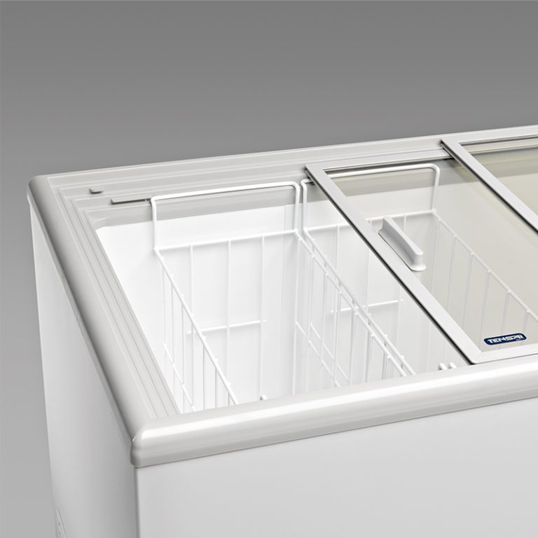 ICE_CREAM_SAVERS_ICE-TV_23_INTERIOR_TENSAI_001